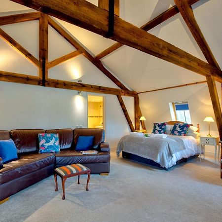 Central Studio Suite - Modern Stay With Free Wifi Stamford Buitenkant foto