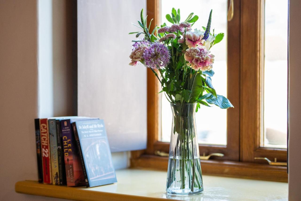 Central Studio Suite - Modern Stay With Free Wifi Stamford Buitenkant foto